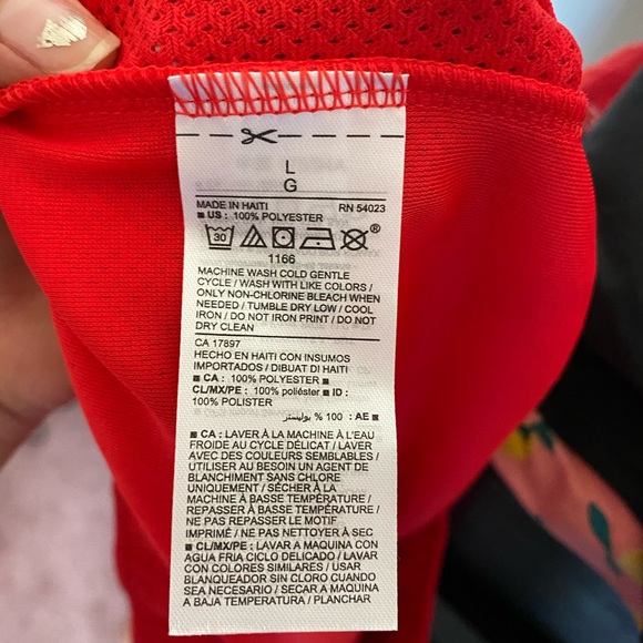 Old Navy Active Shorts - Picture 8 of 8